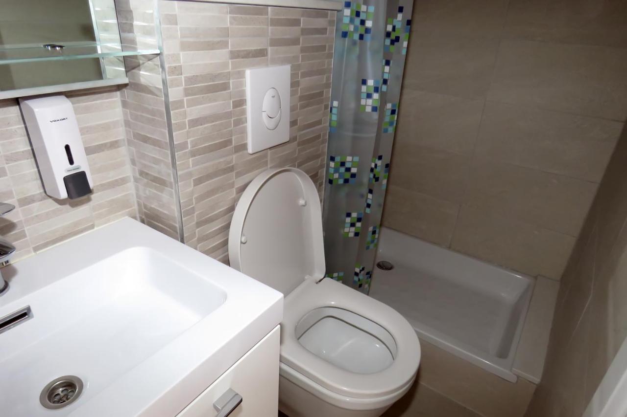 Lux Dalmatia I&R Hotel Makarska Bagian luar foto