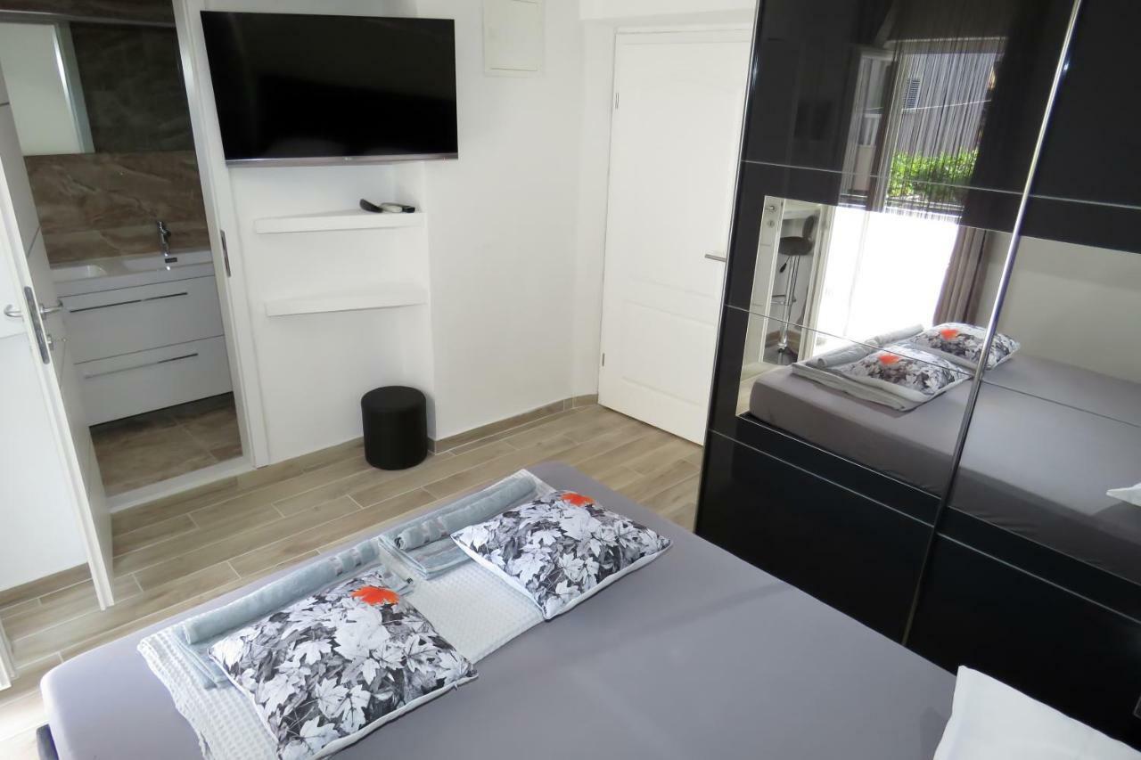 Lux Dalmatia I&R Hotel Makarska Bagian luar foto