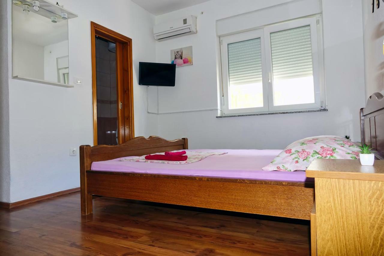 Lux Dalmatia I&R Hotel Makarska Bagian luar foto